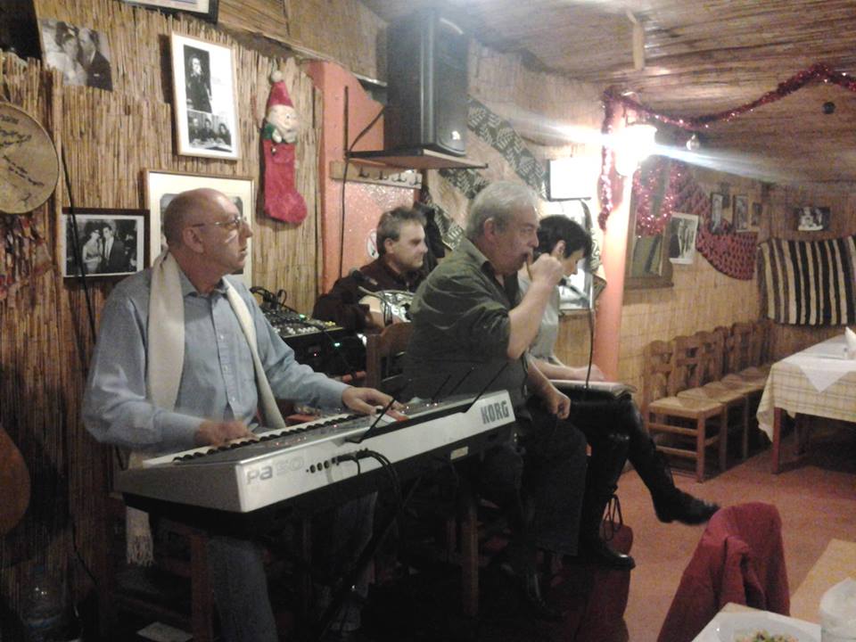 taverna 2.jpg